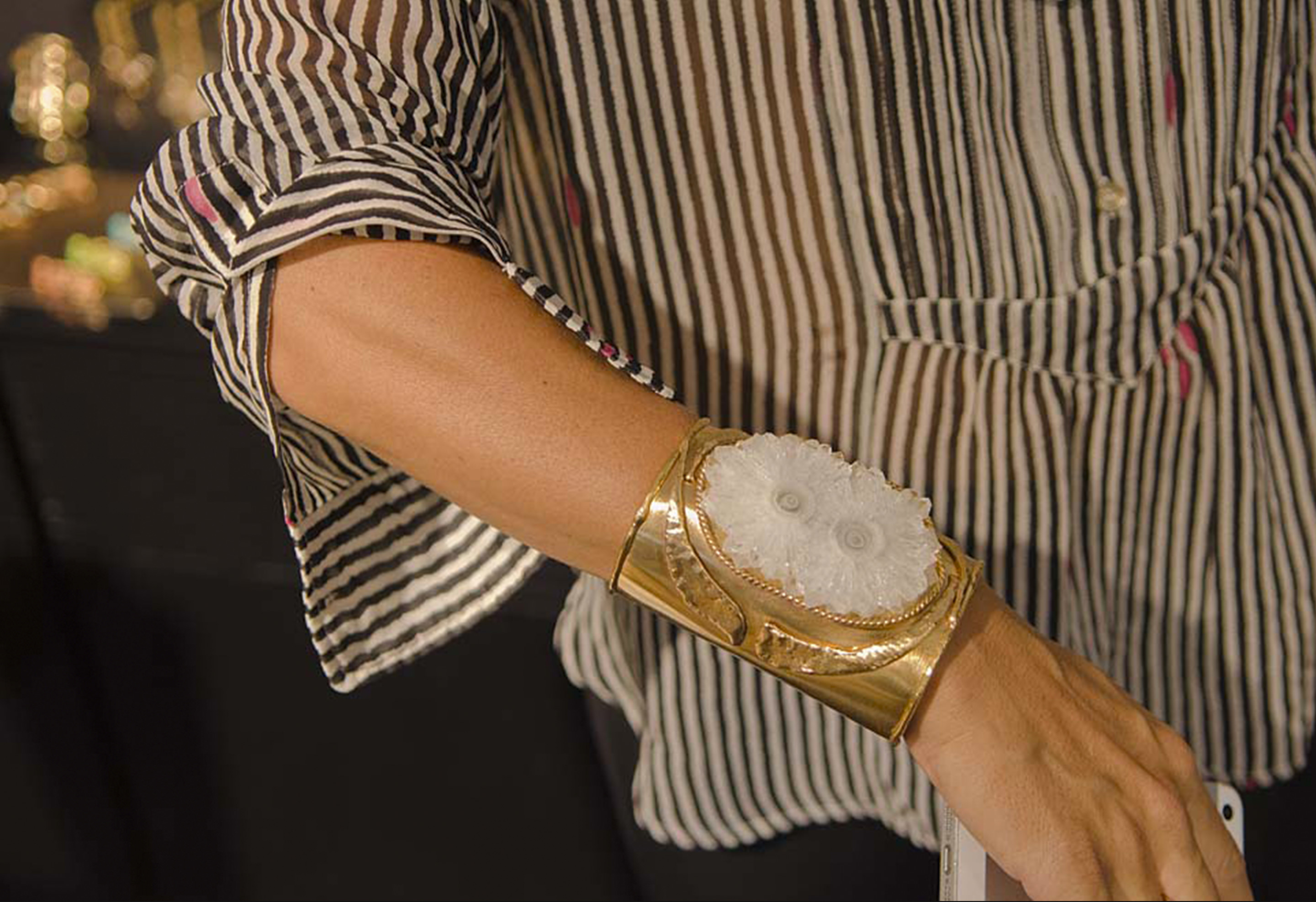 How to wear a bracelet with style?
